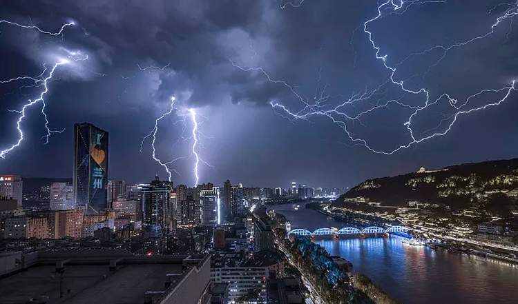 雷击防雷器