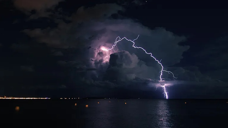 雷击